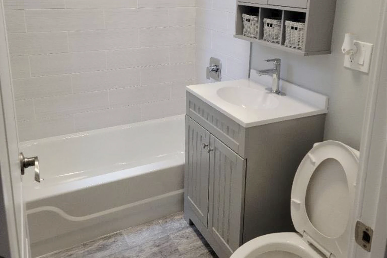 1417 W Hutchinson St Apt GDN, Chicago IL properties 4216-26-n-clark-st-chicago-il-60613-lake-view 1417-gdn