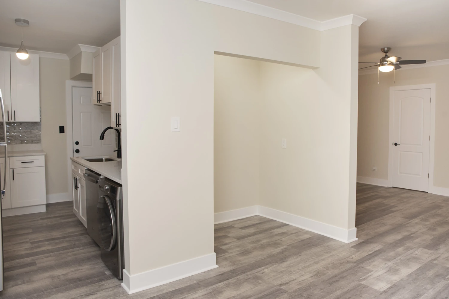 3839 N Greenview Ave Apt GDN, Chicago IL properties 3839-45-n-greenview-chicago-il-60613-lake-view 3839-gdn