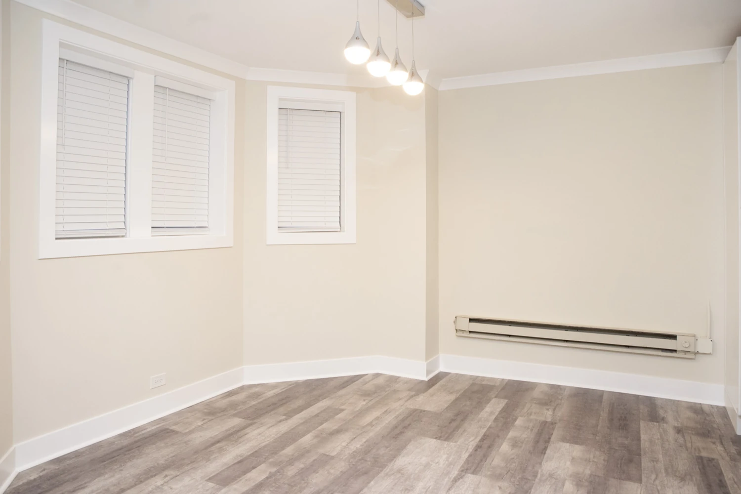 3839 N Greenview Ave Apt GDN, Chicago IL properties 3839-45-n-greenview-chicago-il-60613-lake-view 3839-gdn