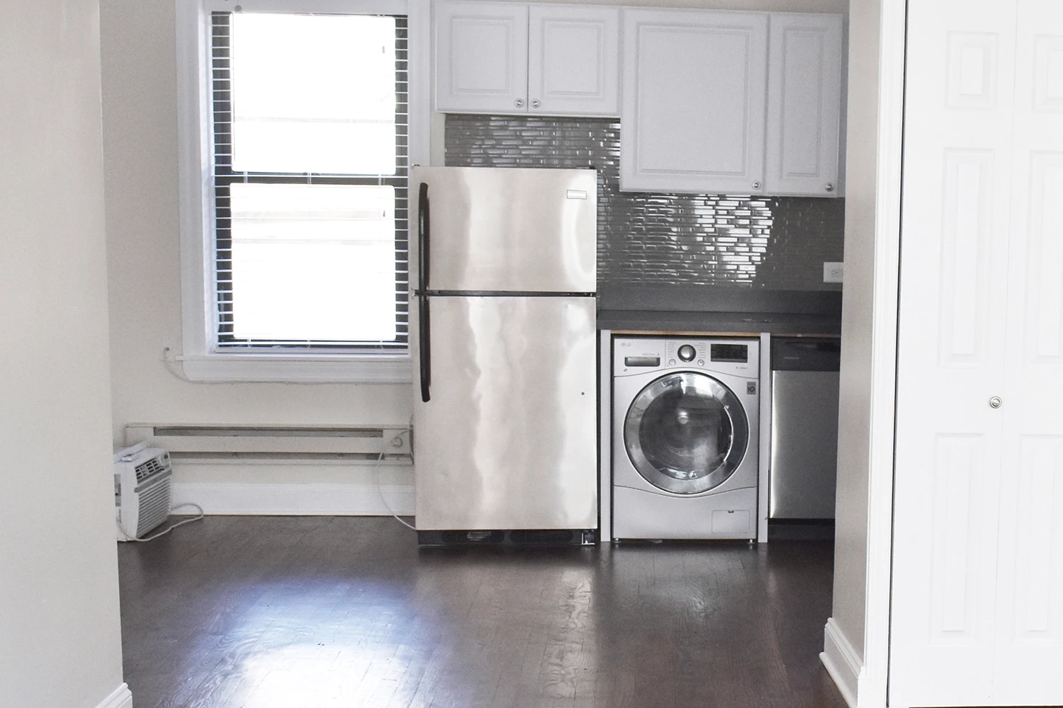 3841 N Greenview Ave Apt 1W, Chicago IL properties 3839-45-n-greenview-chicago-il-60613-lake-view 3841-1w