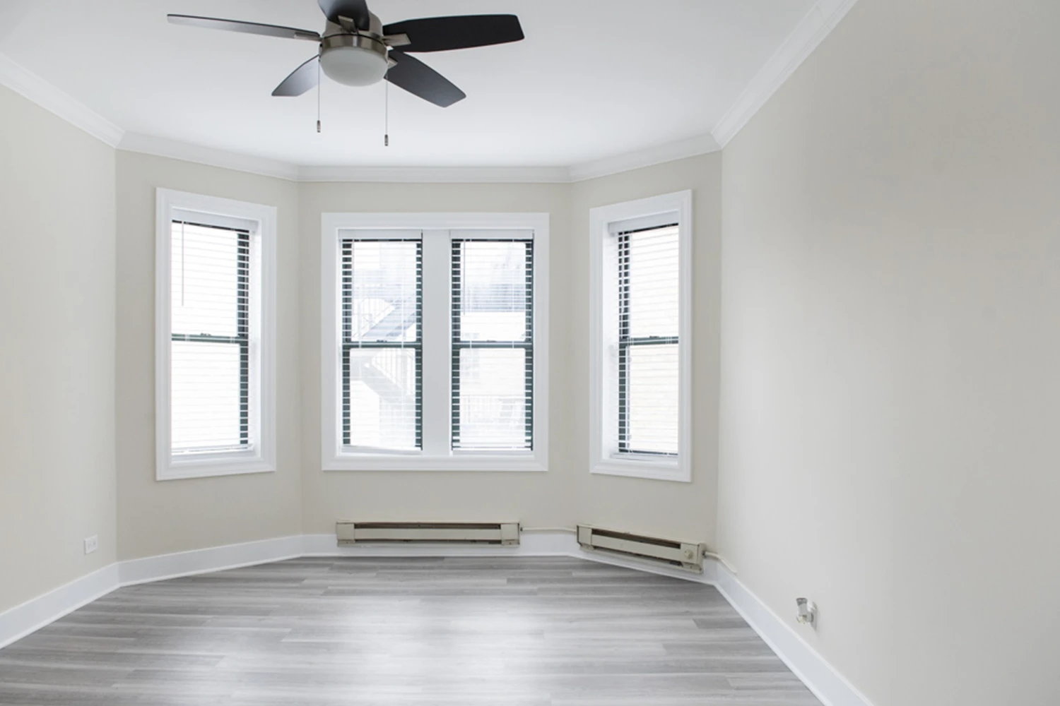 3841 N Greenview Ave Apt 2W, Chicago IL properties 3839-45-n-greenview-chicago-il-60613-lake-view 3841-2w