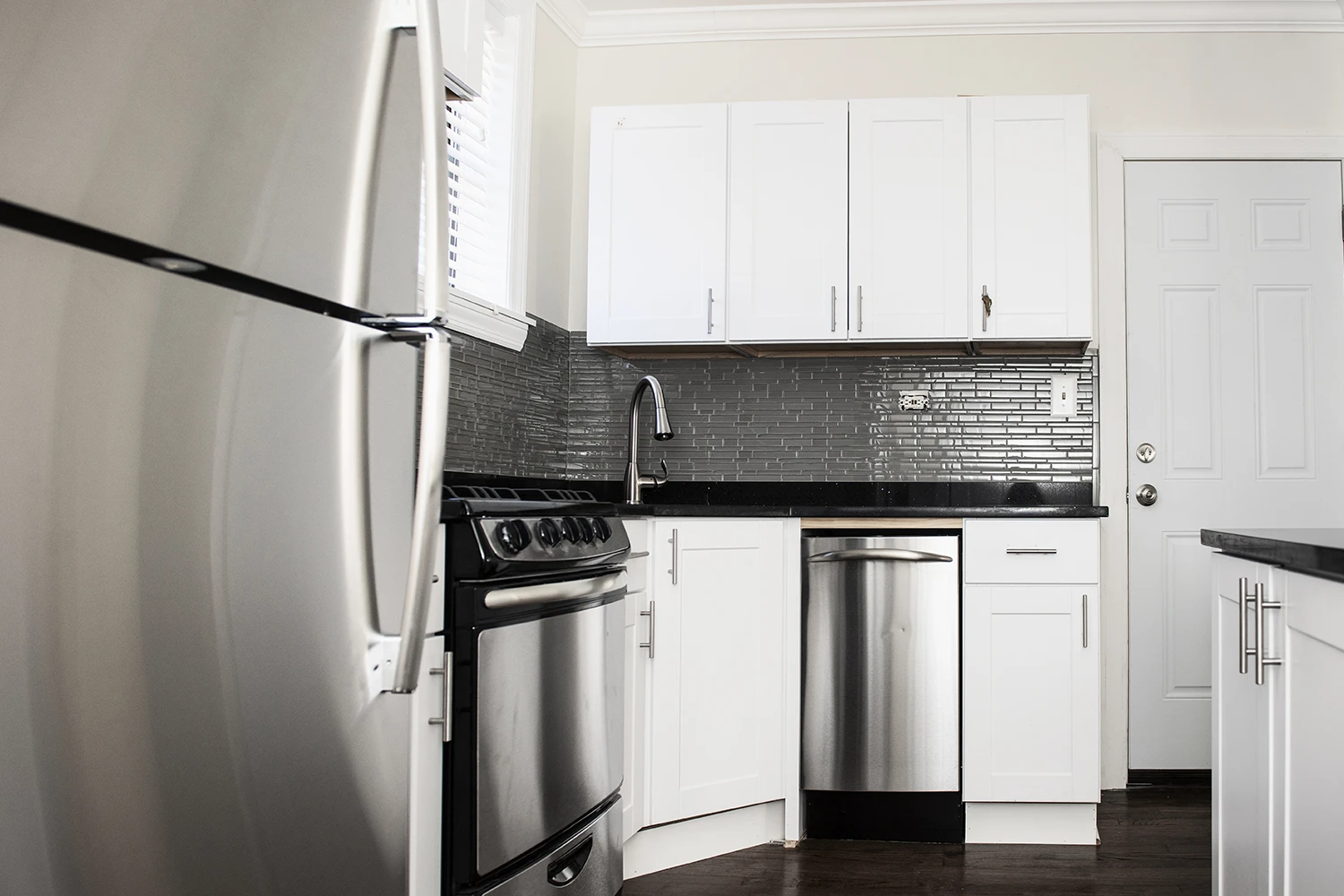 3841 N Greenview Ave Apt 3W, Chicago IL properties 3839-45-n-greenview-chicago-il-60613-lake-view 3841-3w