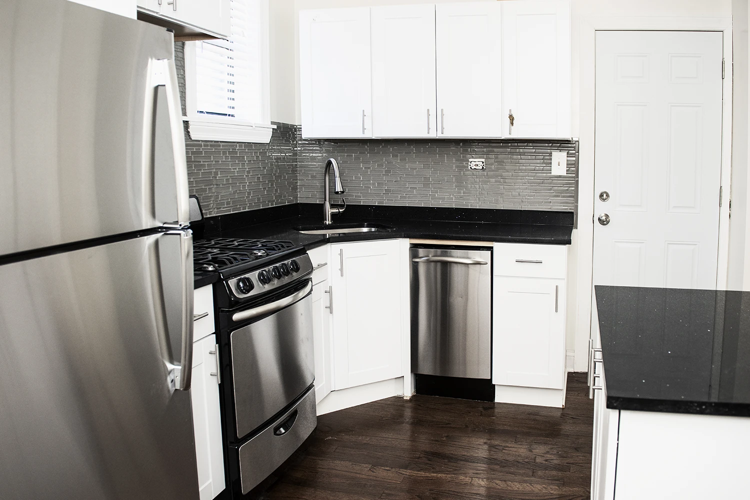 3841 N Greenview Ave Apt 3W, Chicago IL properties 3839-45-n-greenview-chicago-il-60613-lake-view 3841-3w
