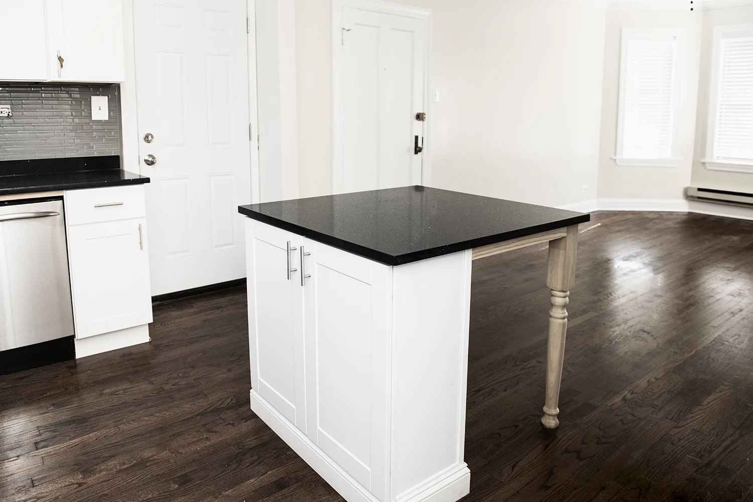3841 N Greenview Ave Apt 3W, Chicago IL properties 3839-45-n-greenview-chicago-il-60613-lake-view 3841-3w