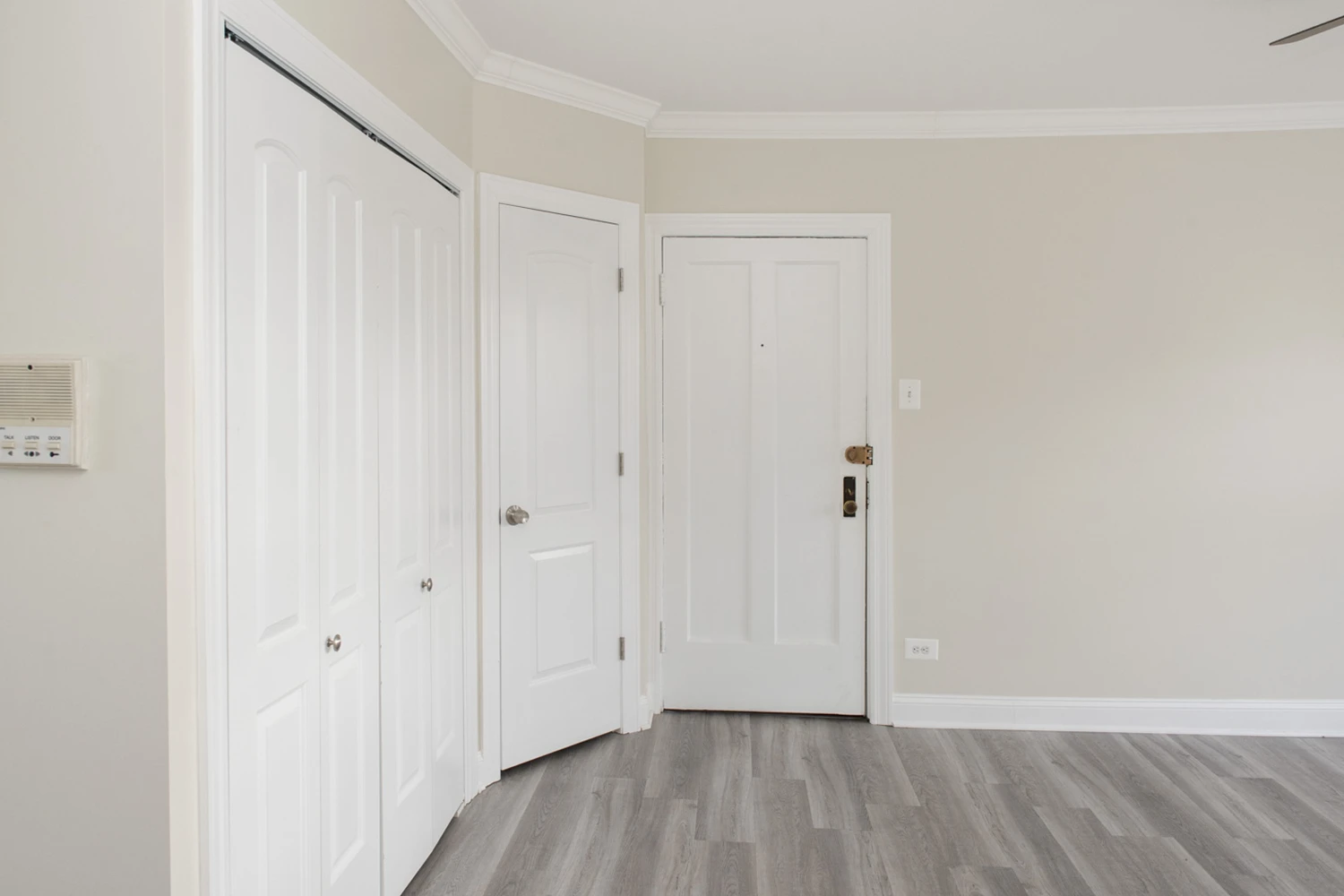 3843 N Greenview Ave Apt 3, Chicago IL properties 3839-45-n-greenview-chicago-il-60613-lake-view 3843-3