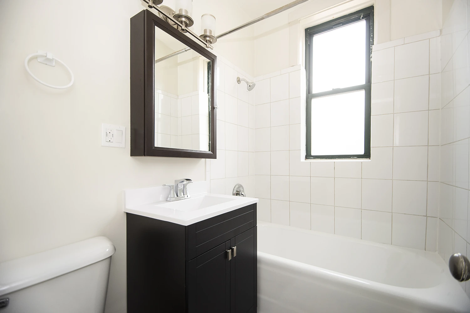 3845 N Greenview Ave Apt 1N, Chicago IL properties 3839-45-n-greenview-chicago-il-60613-lake-view 3845-1n