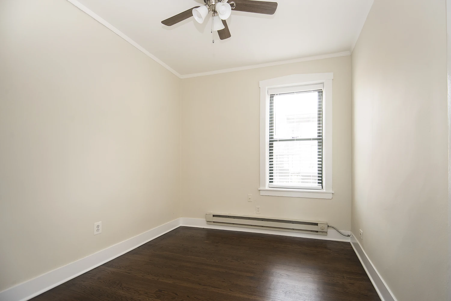 3845 N Greenview Ave Apt 3N, Chicago IL properties 3839-45-n-greenview-chicago-il-60613-lake-view 3845-3n