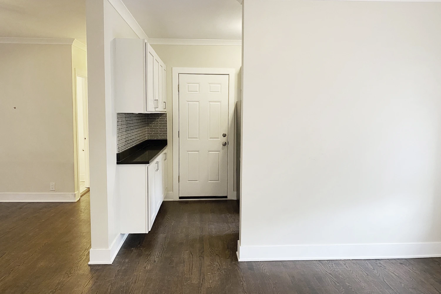 4218 N Clark St Apt 2, Chicago IL properties 4216-26-n-clark-st-chicago-il-60613-lake-view 4218-2