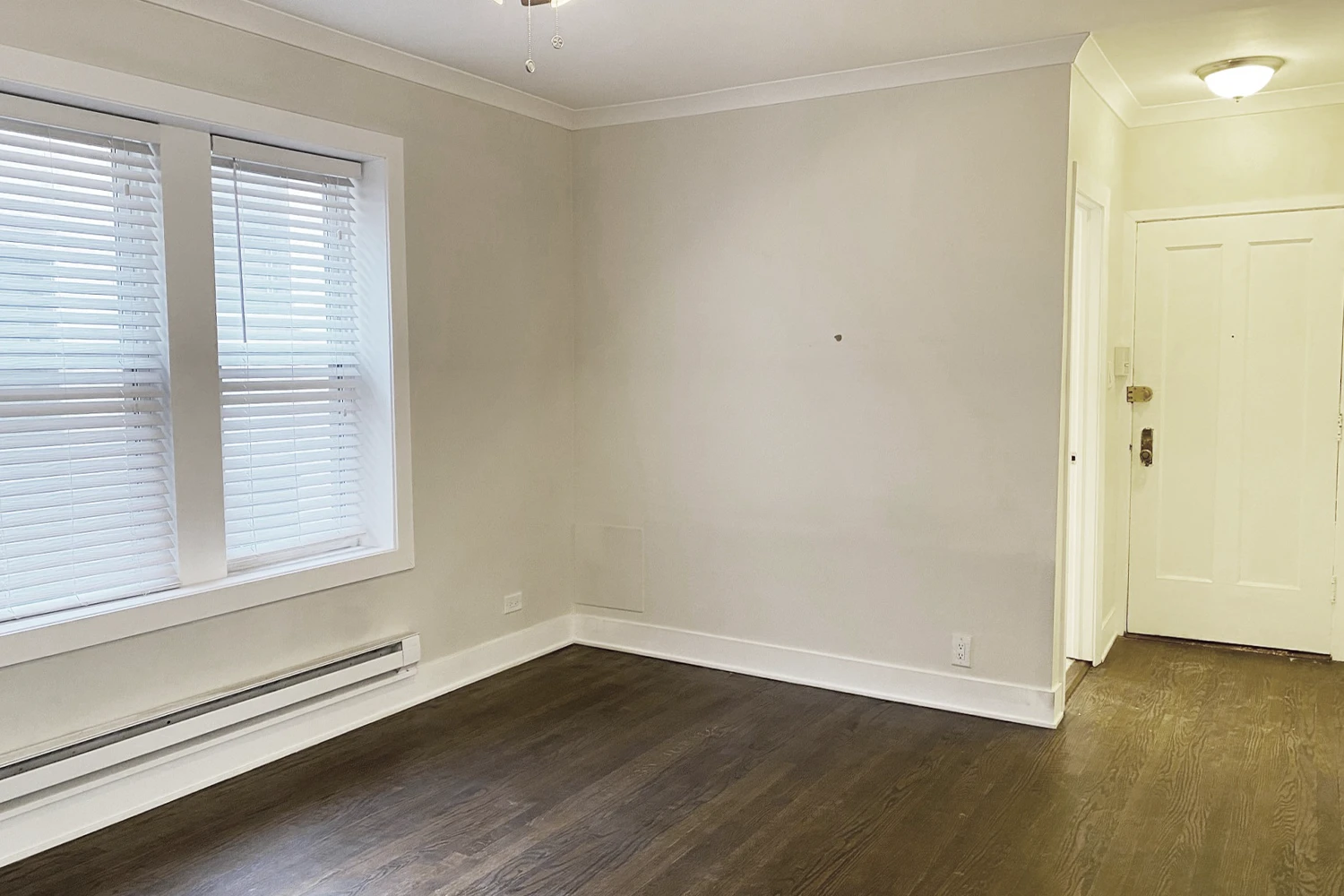 4218 N Clark St Apt 2, Chicago IL properties 4216-26-n-clark-st-chicago-il-60613-lake-view 4218-2