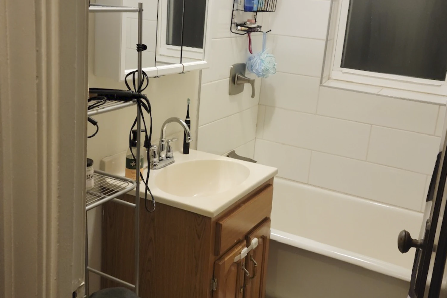 4220 N Clark St Apt 2, Chicago IL properties 4216-26-n-clark-st-chicago-il-60613-lake-view 4220-2