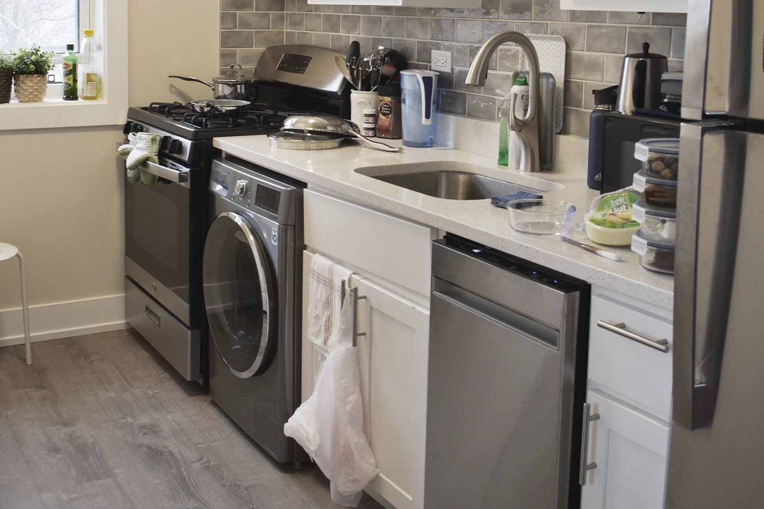 4220 N Clark St Apt 3, Chicago IL properties 4216-26-n-clark-st-chicago-il-60613-lake-view 4220-3   