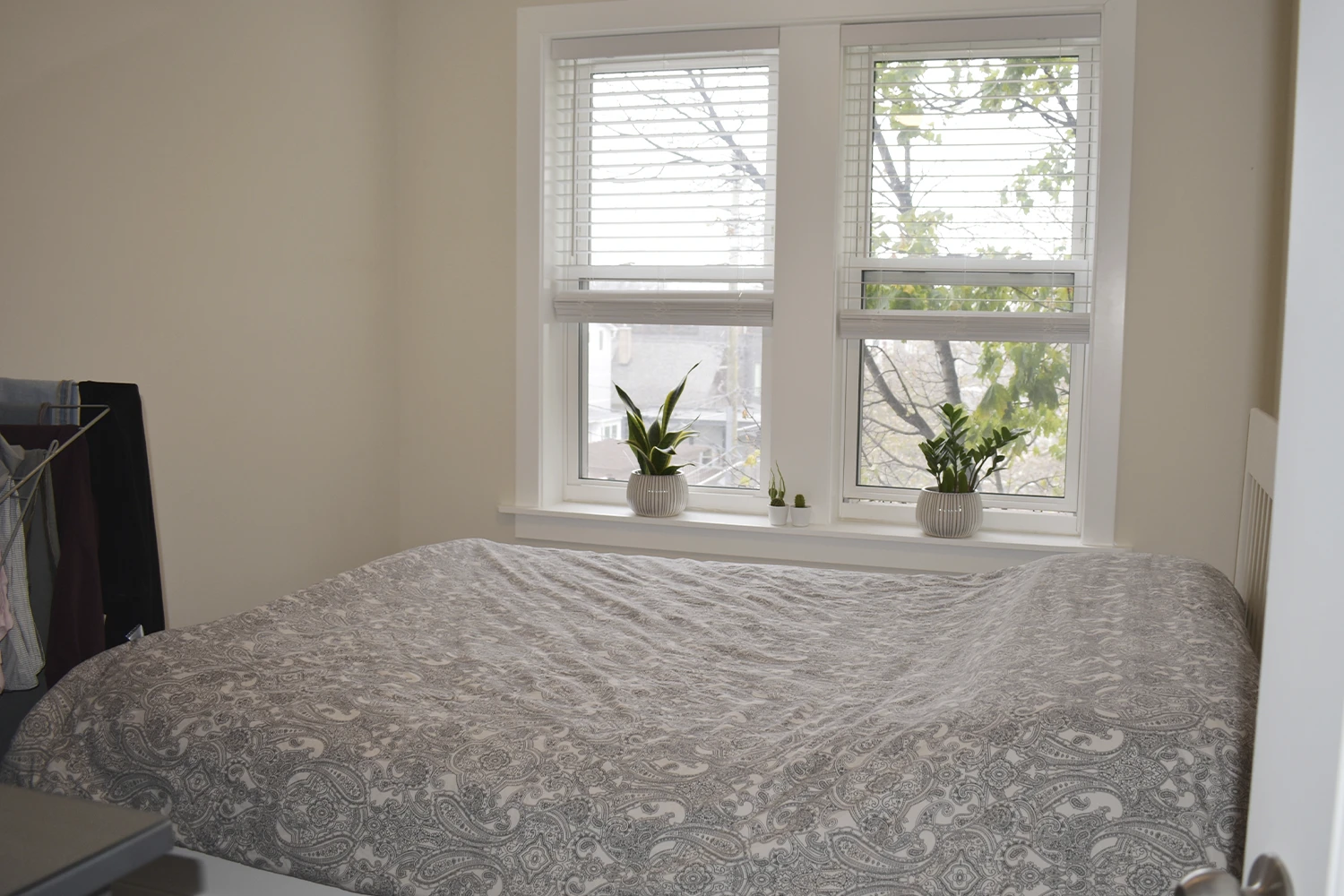 4220 N Clark St Apt 3, Chicago IL properties 4216-26-n-clark-st-chicago-il-60613-lake-view 4220-3   