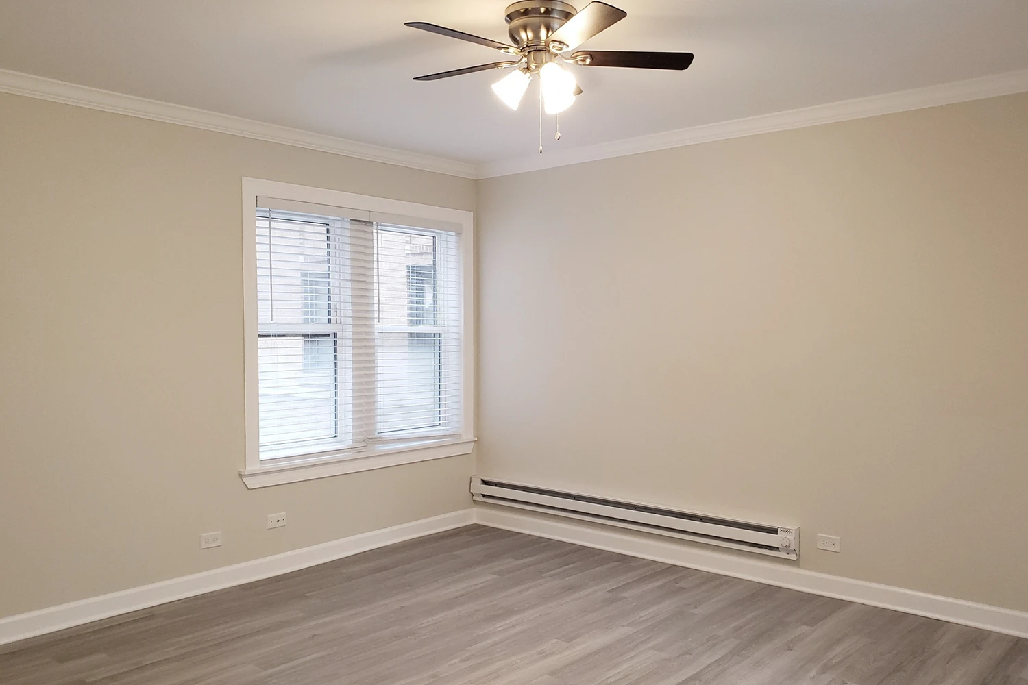 4222 N Clark St Apt 1, Chicago IL properties 4216-26-n-clark-st-chicago-il-60613-lake-view 4222-1