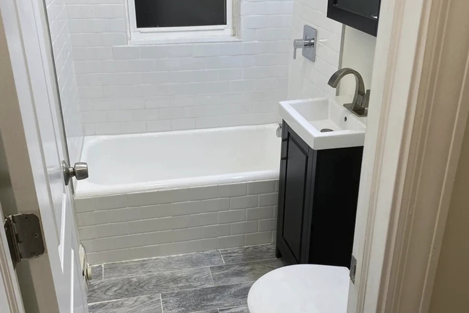 4222 N Clark St Apt 3, Chicago IL properties 4216-26-n-clark-st-chicago-il-60613-lake-view 4222-3