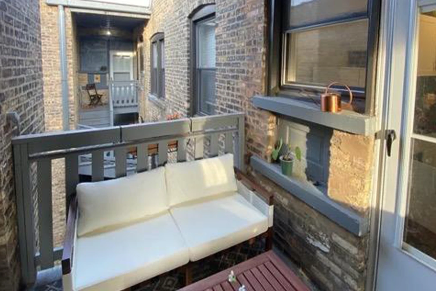 4222 N Clark St Apt 3, Chicago IL properties 4216-26-n-clark-st-chicago-il-60613-lake-view 4222-3