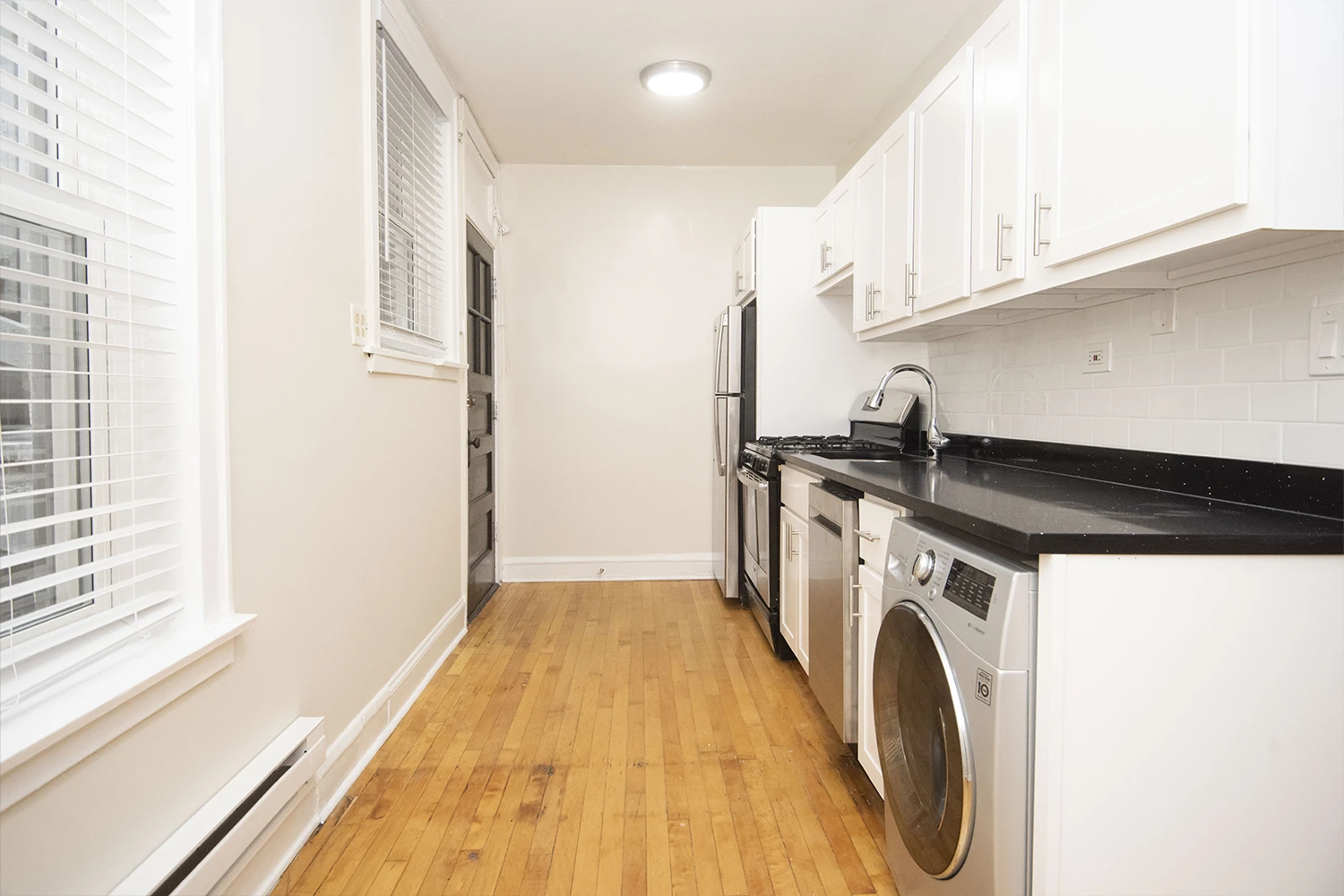 4224 N Clark St Apt 1, Chicago IL properties 4216-26-n-clark-st-chicago-il-60613-lake-view 4224-1