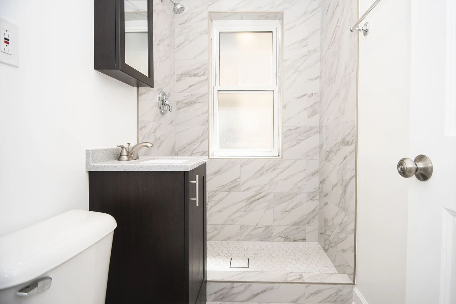 4224 N Clark St Apt 1, Chicago IL properties 4216-26-n-clark-st-chicago-il-60613-lake-view 4224-1