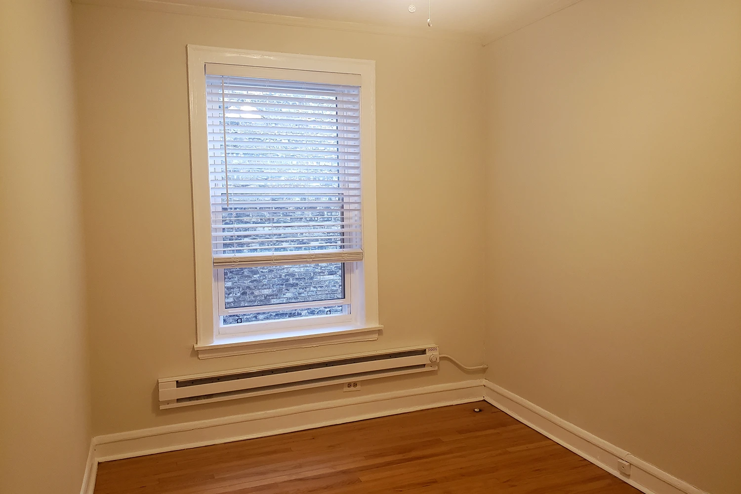 4224 N Clark St Apt 2, Chicago IL properties 4216-26-n-clark-st-chicago-il-60613-lake-view 4224-2   