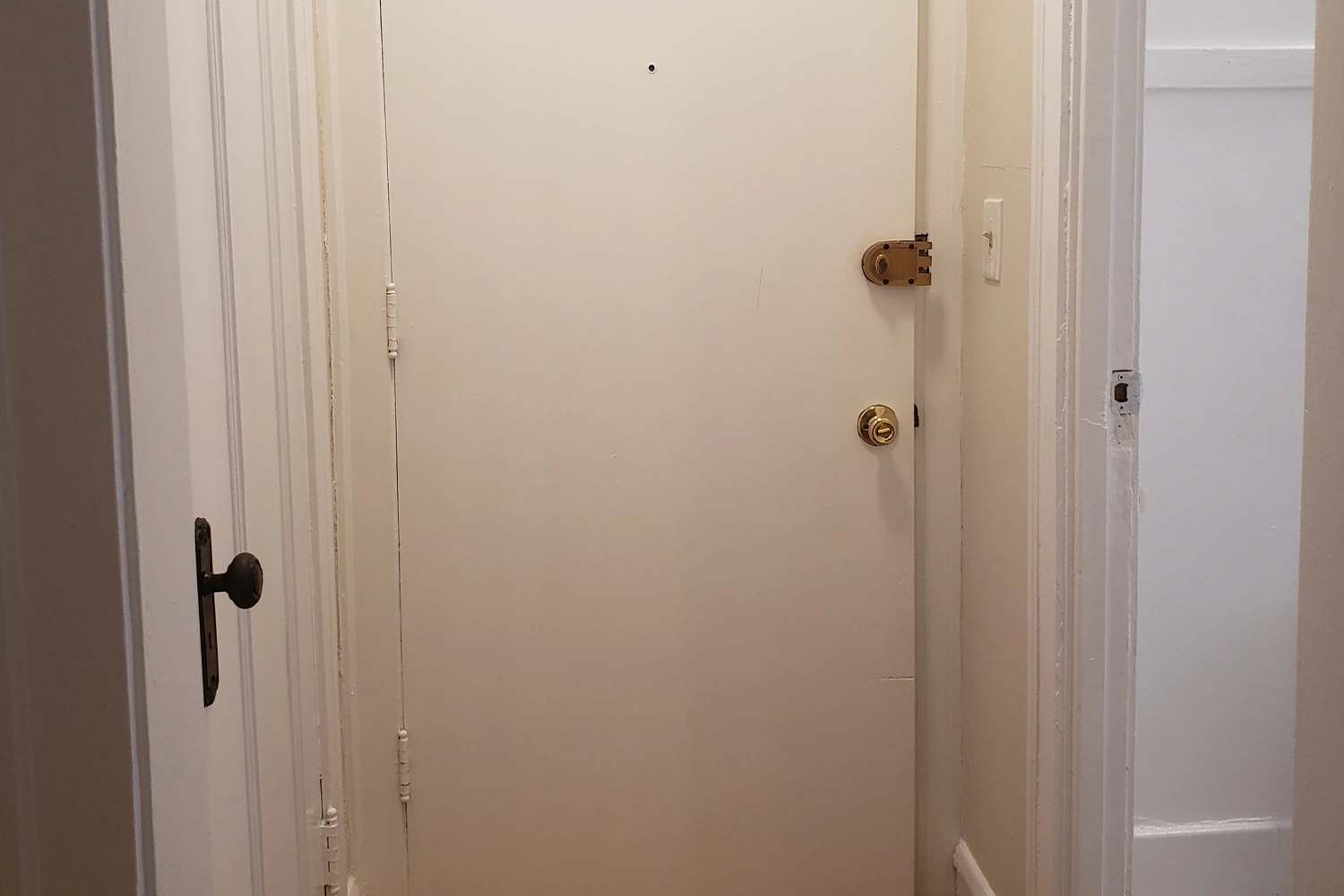 4224 N Clark St Apt 2, Chicago IL properties 4216-26-n-clark-st-chicago-il-60613-lake-view 4224-2   