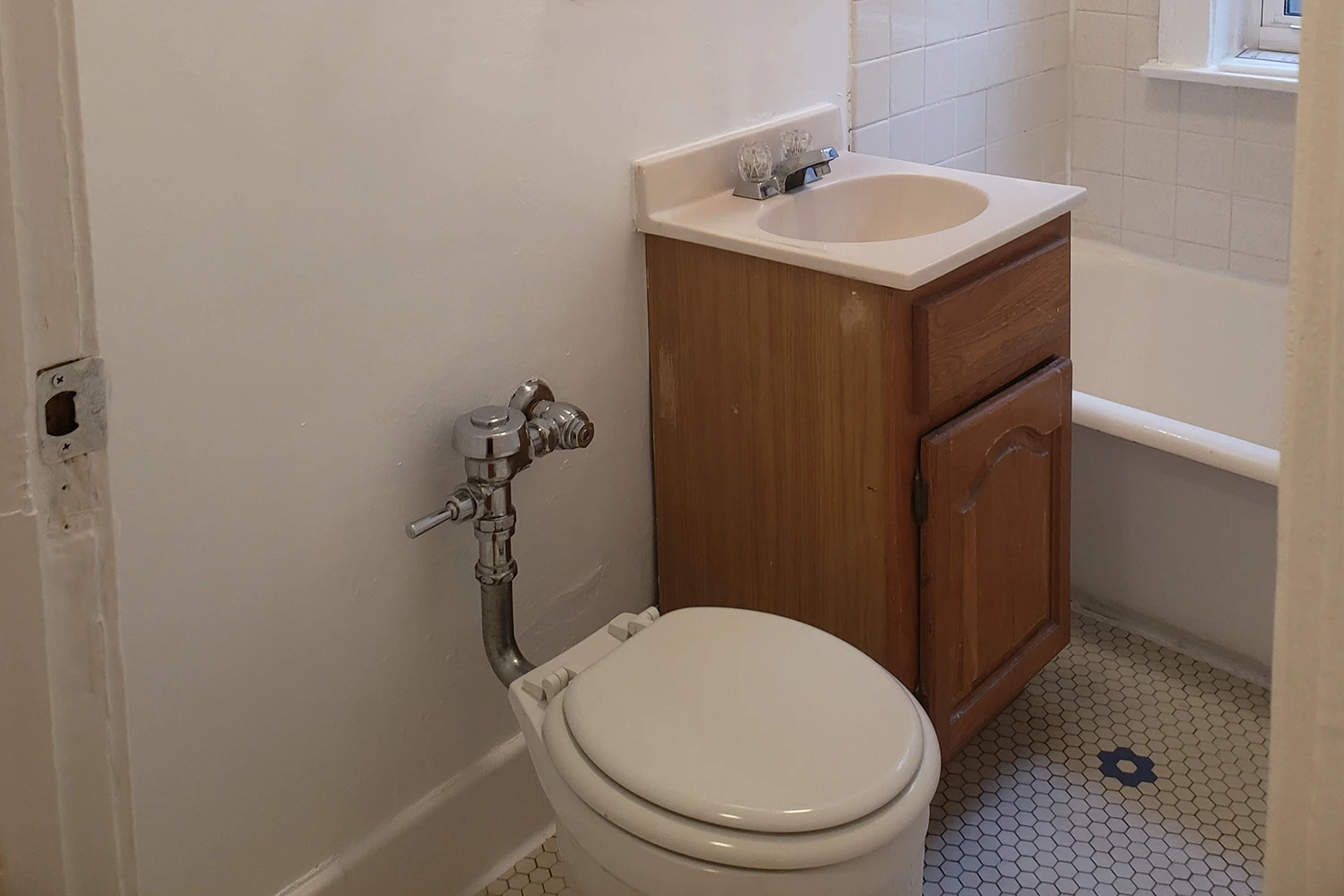 4224 N Clark St Apt 2, Chicago IL properties 4216-26-n-clark-st-chicago-il-60613-lake-view 4224-2   