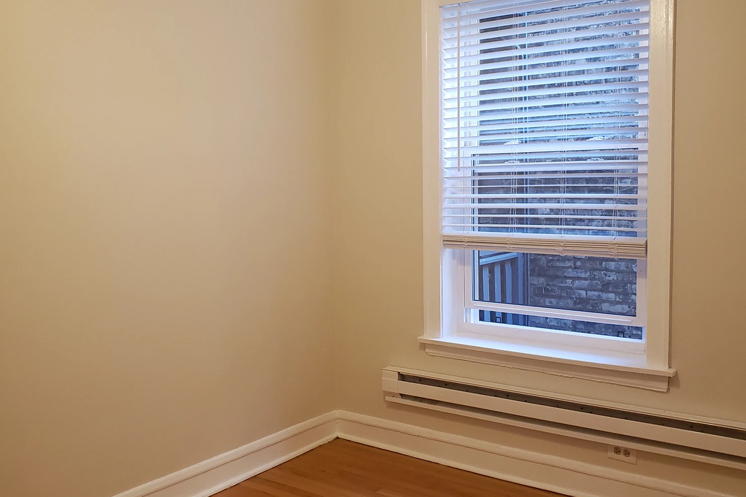 4224 N Clark St Apt 2, Chicago IL properties 4216-26-n-clark-st-chicago-il-60613-lake-view 4224-2   