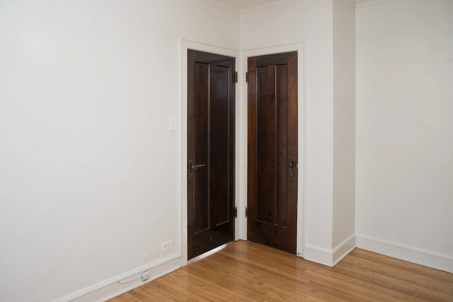 4224 N Clark St Apt 3, Chicago IL properties 4216-26-n-clark-st-chicago-il-60613-lake-view 4224-3   