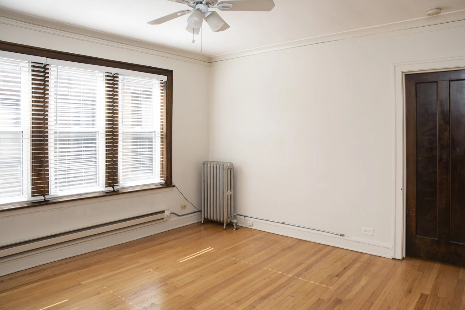 4224 N Clark St Apt 3, Chicago IL properties 4216-26-n-clark-st-chicago-il-60613-lake-view 4224-3   