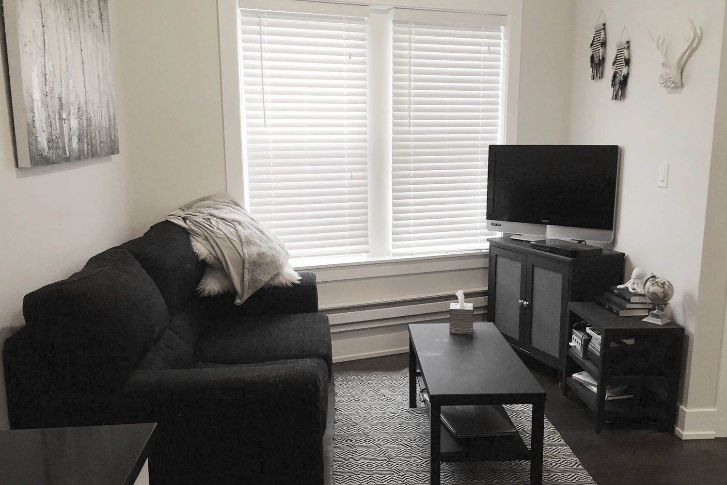 4226 N Clark St Apt 1, Chicago IL properties 4216-26-n-clark-st-chicago-il-60613-lake-view 4226-1