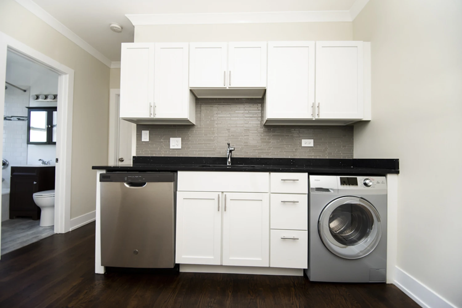 4226 N Clark St Apt 3, Chicago IL properties 4216-26-n-clark-st-chicago-il-60613-lake-view 4226-3   