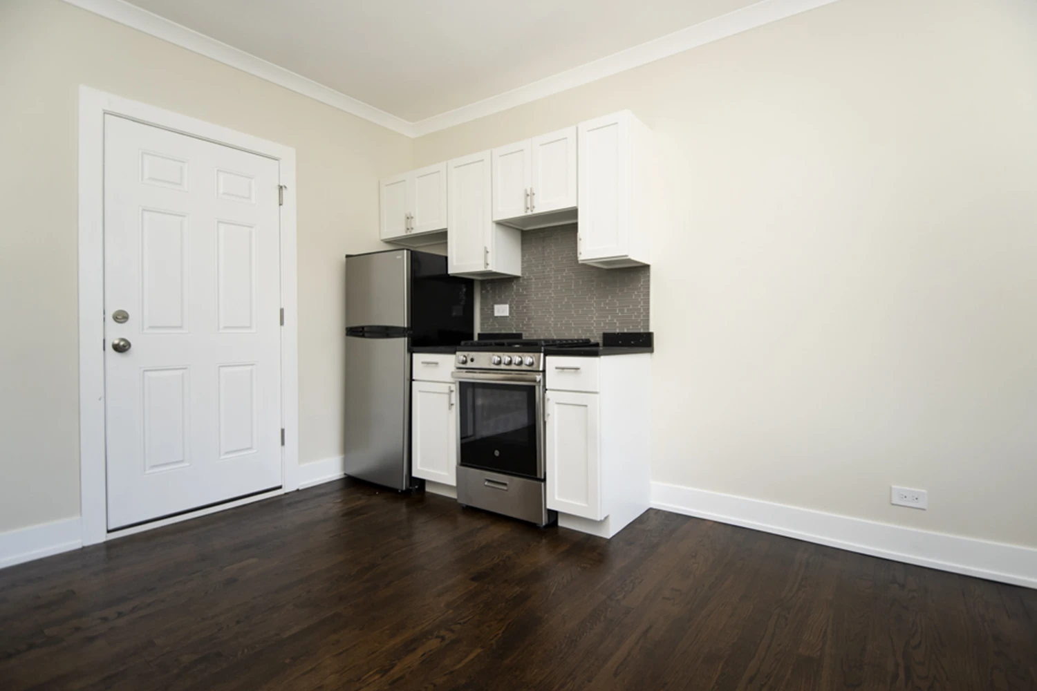 4226 N Clark St Apt 3, Chicago IL properties 4216-26-n-clark-st-chicago-il-60613-lake-view 4226-3   
