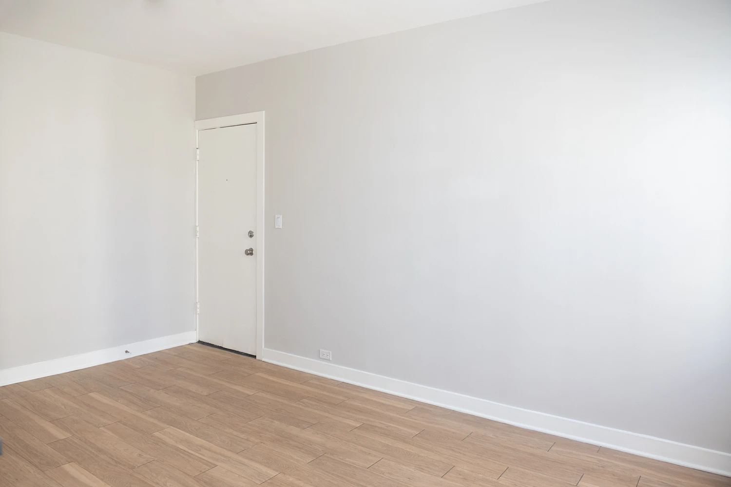 511 W Belmont Ave Apt 2, Chicago IL properties 511-w-belmont-chicago-il-60657-lake-view 511-2