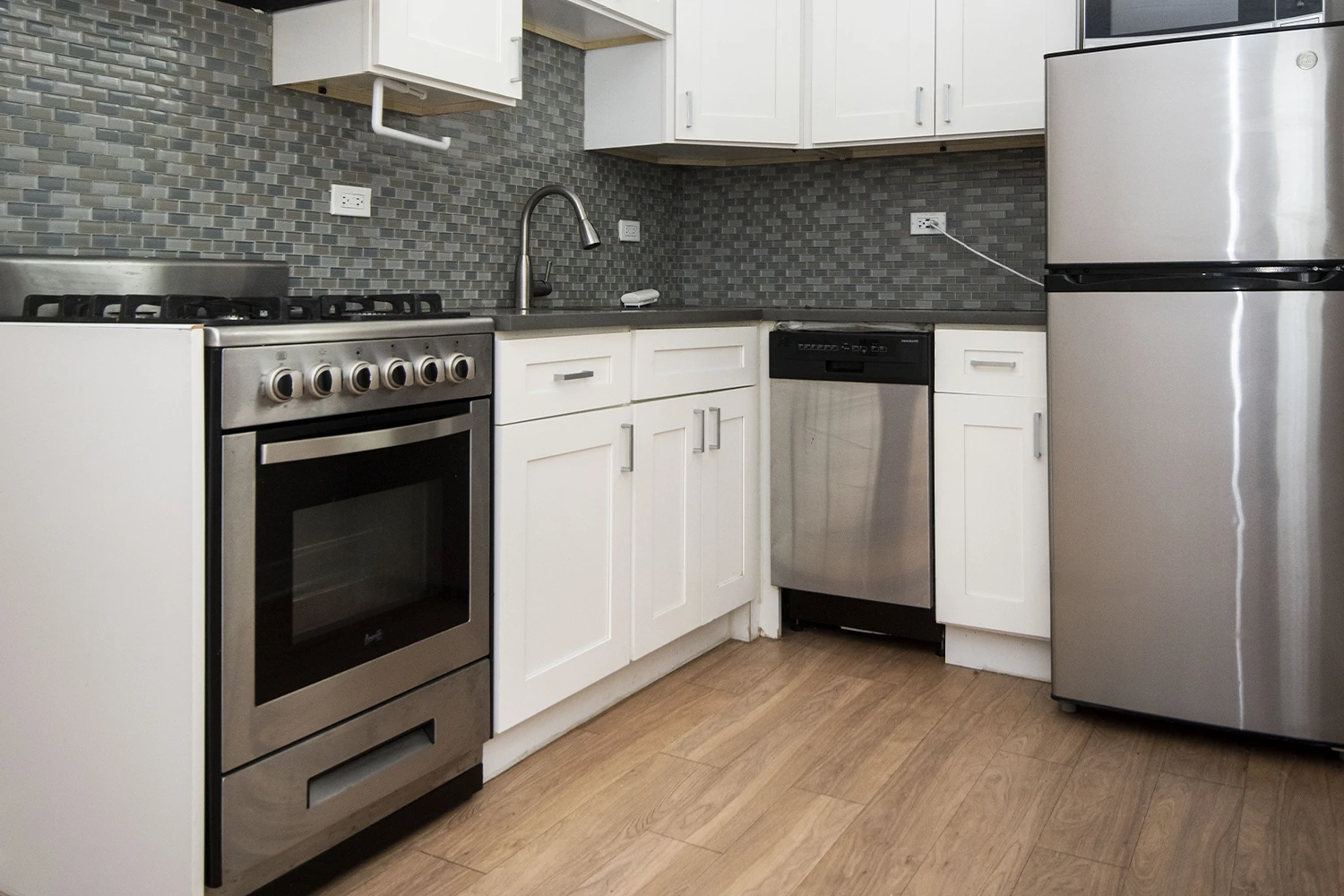 511 W Belmont Ave Apt 41, Chicago IL properties 511-w-belmont-chicago-il-60657-lake-view 511-41