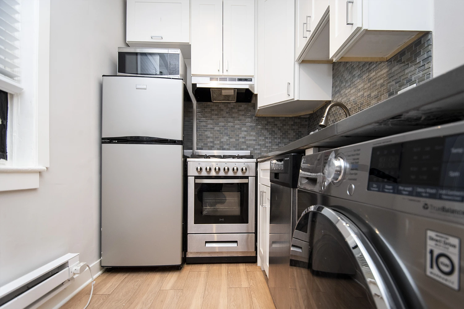 511 W Belmont Ave Apt 43, Chicago IL properties 511-w-belmont-chicago-il-60657-lake-view 511-43