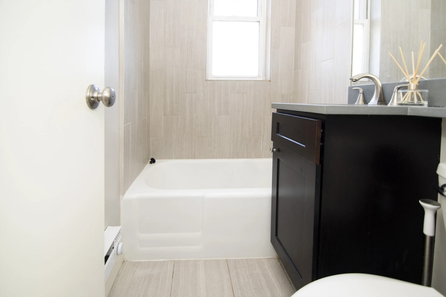 511 W Belmont Ave Apt 48, Chicago IL properties 511-w-belmont-chicago-il-60657-lake-view 511-48