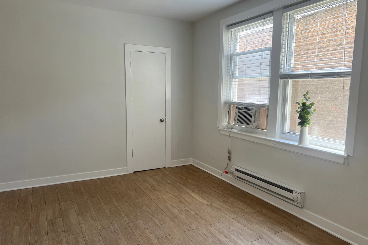 511 W Belmont Ave Apt 7, Chicago IL properties 511-w-belmont-chicago-il-60657-lake-view 511-7