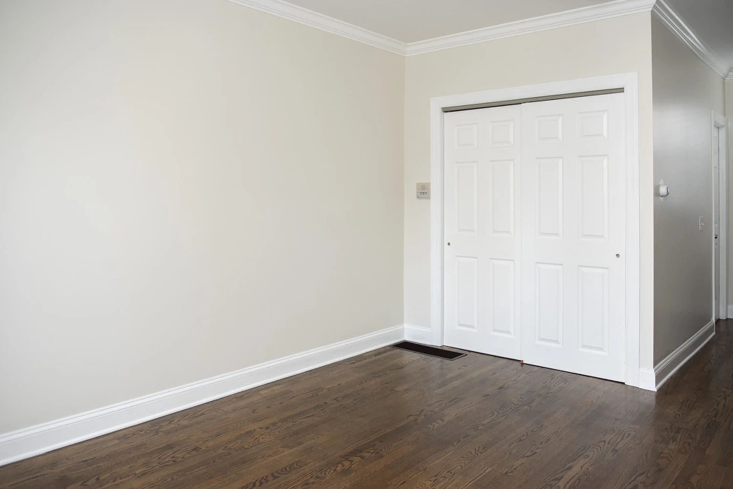 646 W Roscoe St Apt 1S, Chicago IL properties 646-48-w-roscoe-chicago-il-60657-lake-view 646-1s