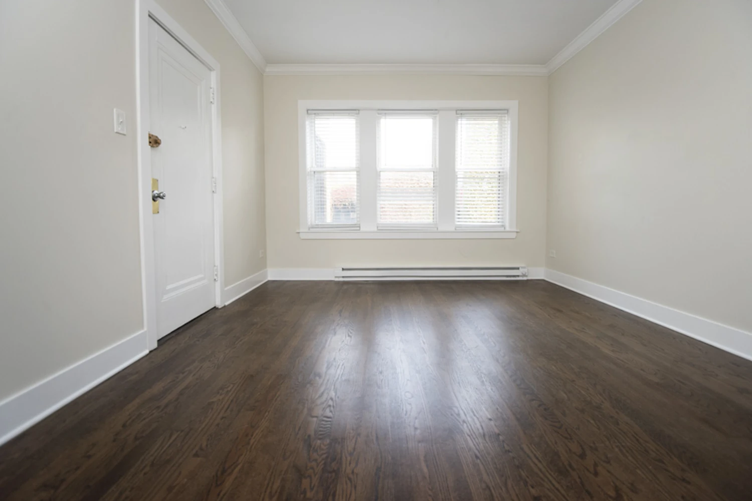 646 W Roscoe St Apt 2S, Chicago IL properties 646-48-w-roscoe-chicago-il-60657-lake-view 646-2s   