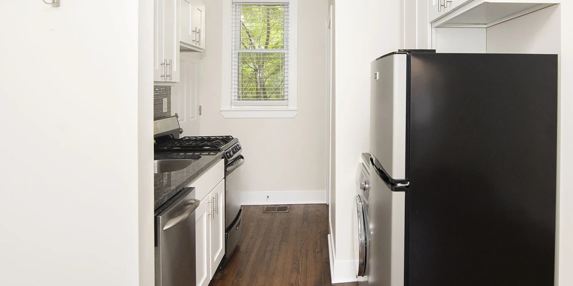 646.5 W Roscoe St Apt 2N, Chicago IL properties 646-48-w-roscoe-chicago-il-60657-lake-view 646-5-2n