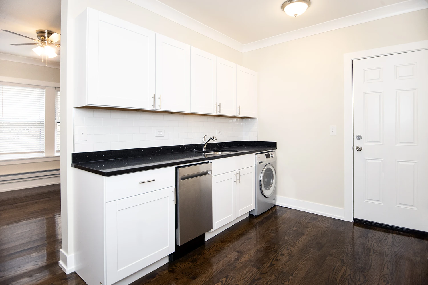 648 W Roscoe St Apt 2N, Chicago IL properties 646-48-w-roscoe-chicago-il-60657-lake-view 648-2n