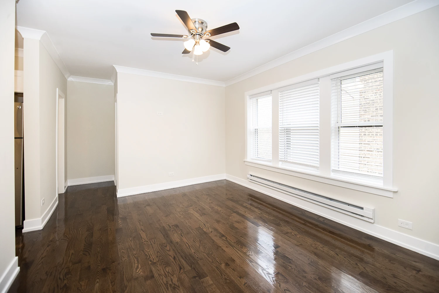 648 W Roscoe St Apt 2N, Chicago IL properties 646-48-w-roscoe-chicago-il-60657-lake-view 648-2n