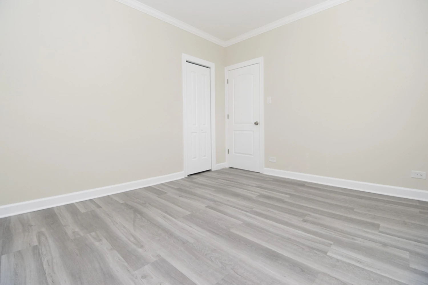 648 W Roscoe St Apt 3S, Chicago IL properties 646-48-w-roscoe-chicago-il-60657-lake-view 648-3s