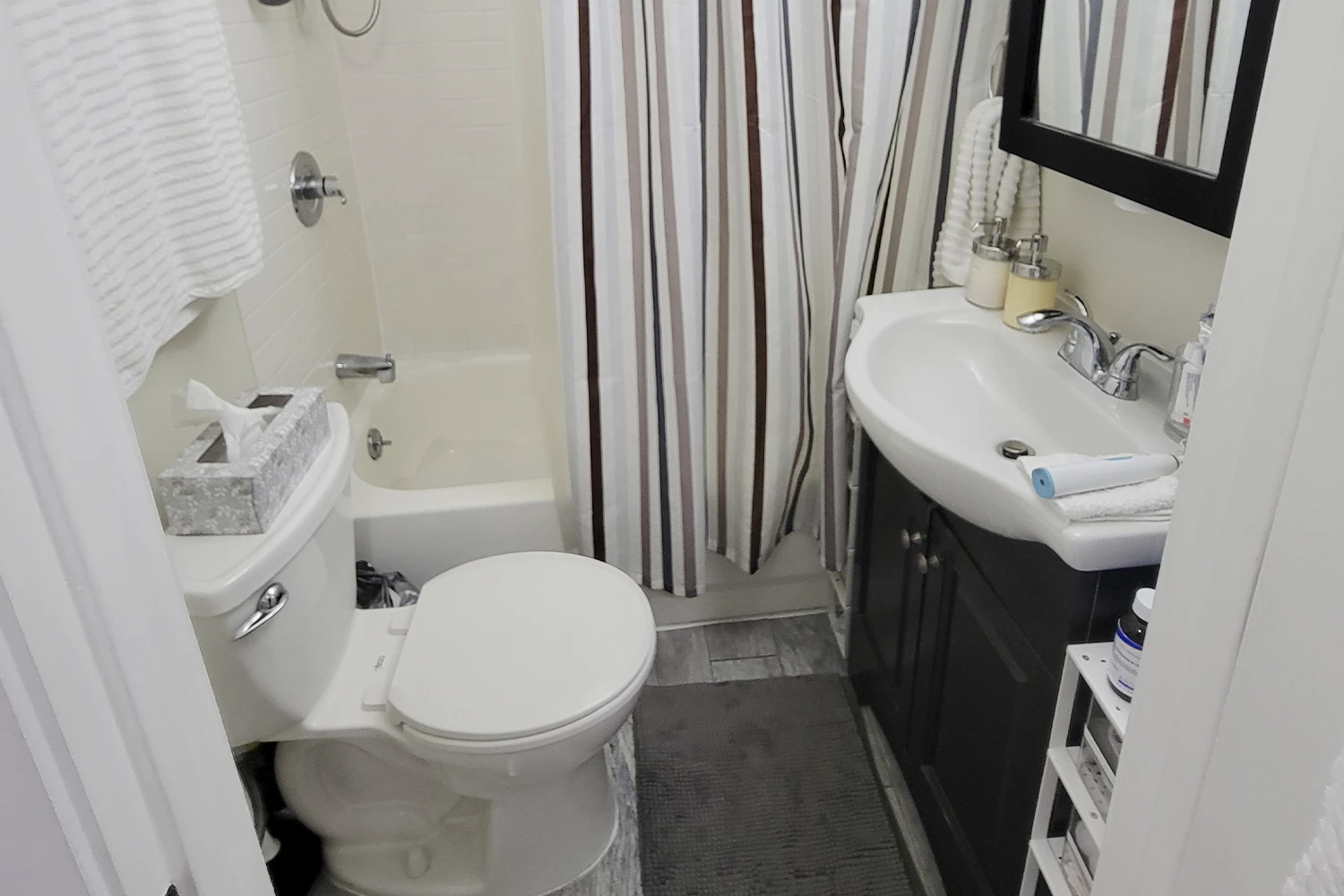 648 W Roscoe St Apt NG, Chicago IL properties 646-48-w-roscoe-chicago-il-60657-lake-view 648-ng