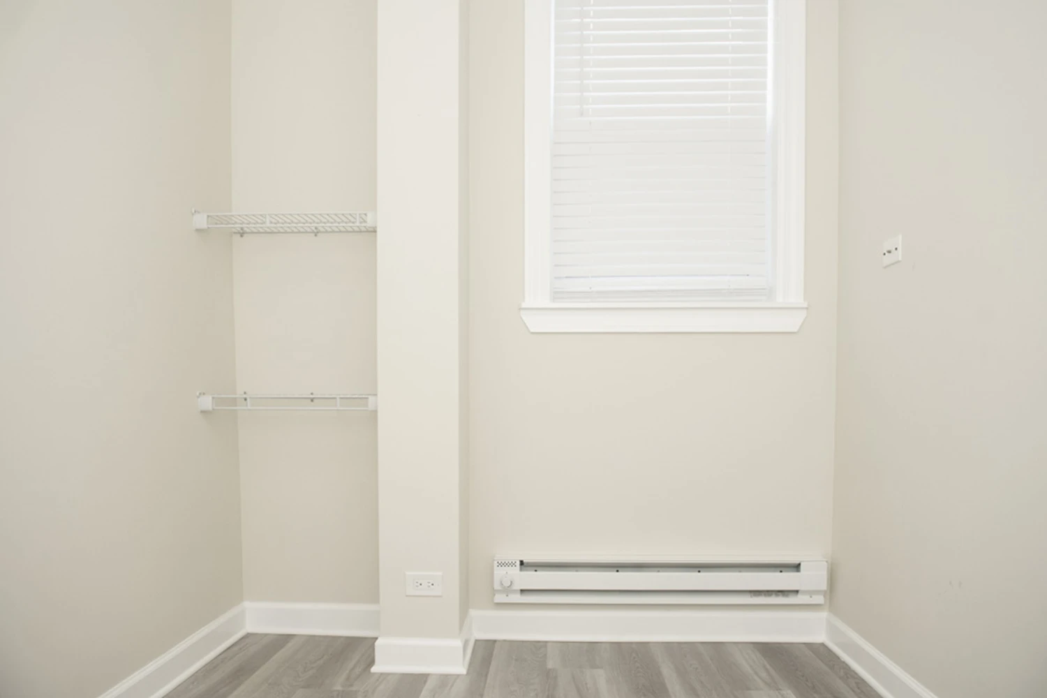 648 W Roscoe St Apt SG, Chicago IL properties 646-48-w-roscoe-chicago-il-60657-lake-view 648-sg