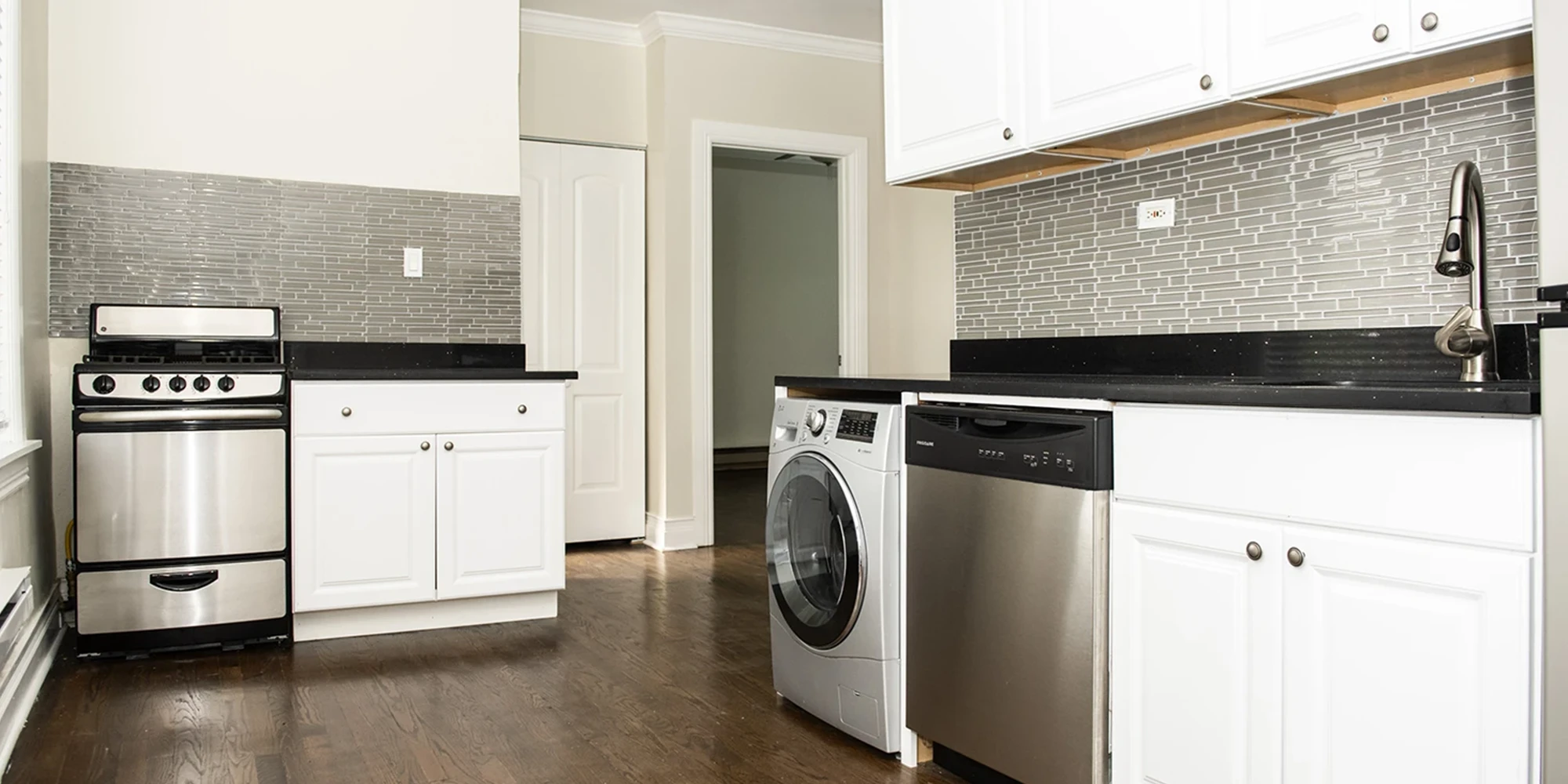 648.5 W Roscoe St Apt 2N, Chicago IL properties 646-48-w-roscoe-chicago-il-60657-lake-view 648-5-2n