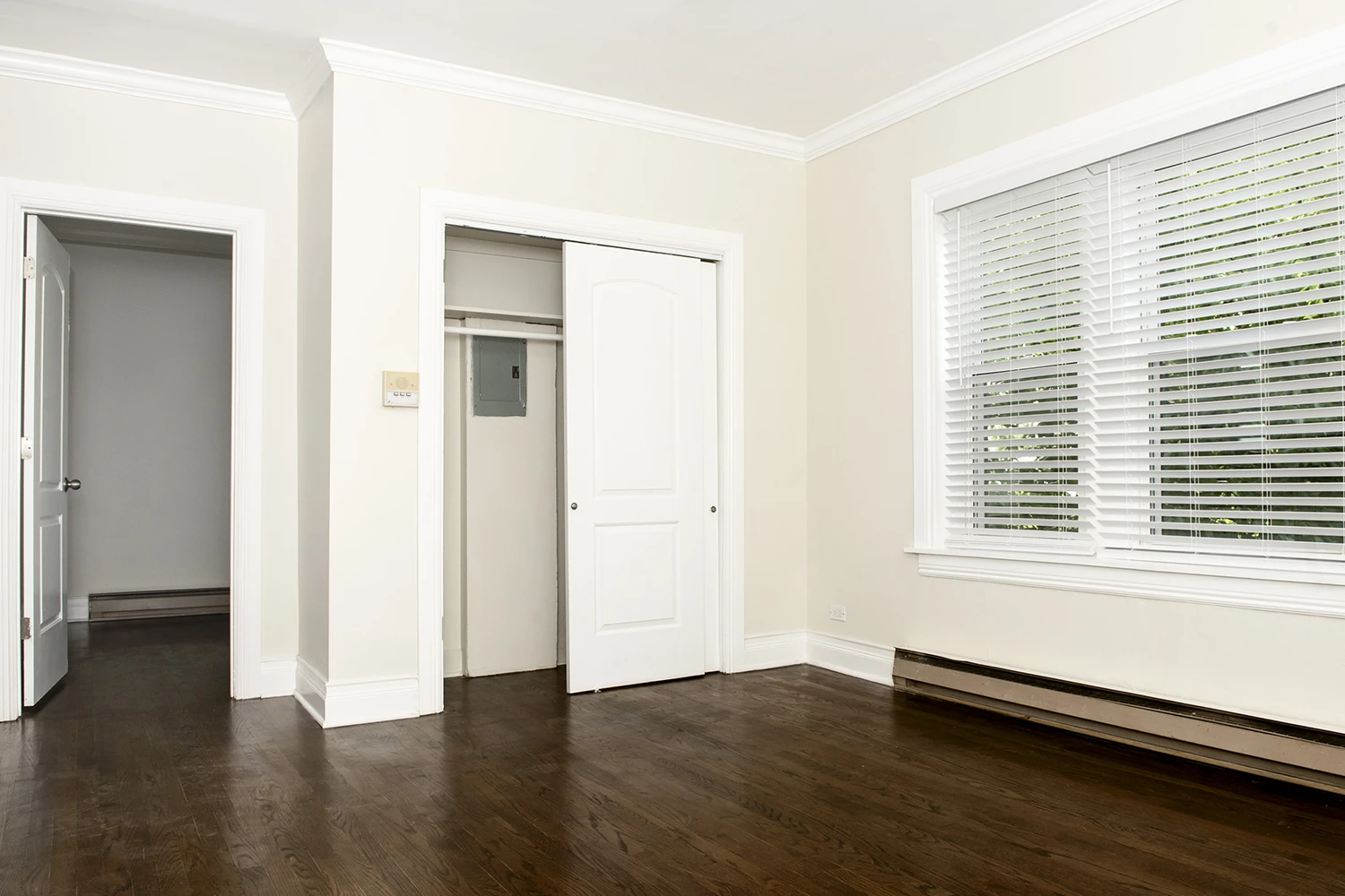 648.5 W Roscoe St Apt 2N, Chicago IL properties 646-48-w-roscoe-chicago-il-60657-lake-view 648-5-2n