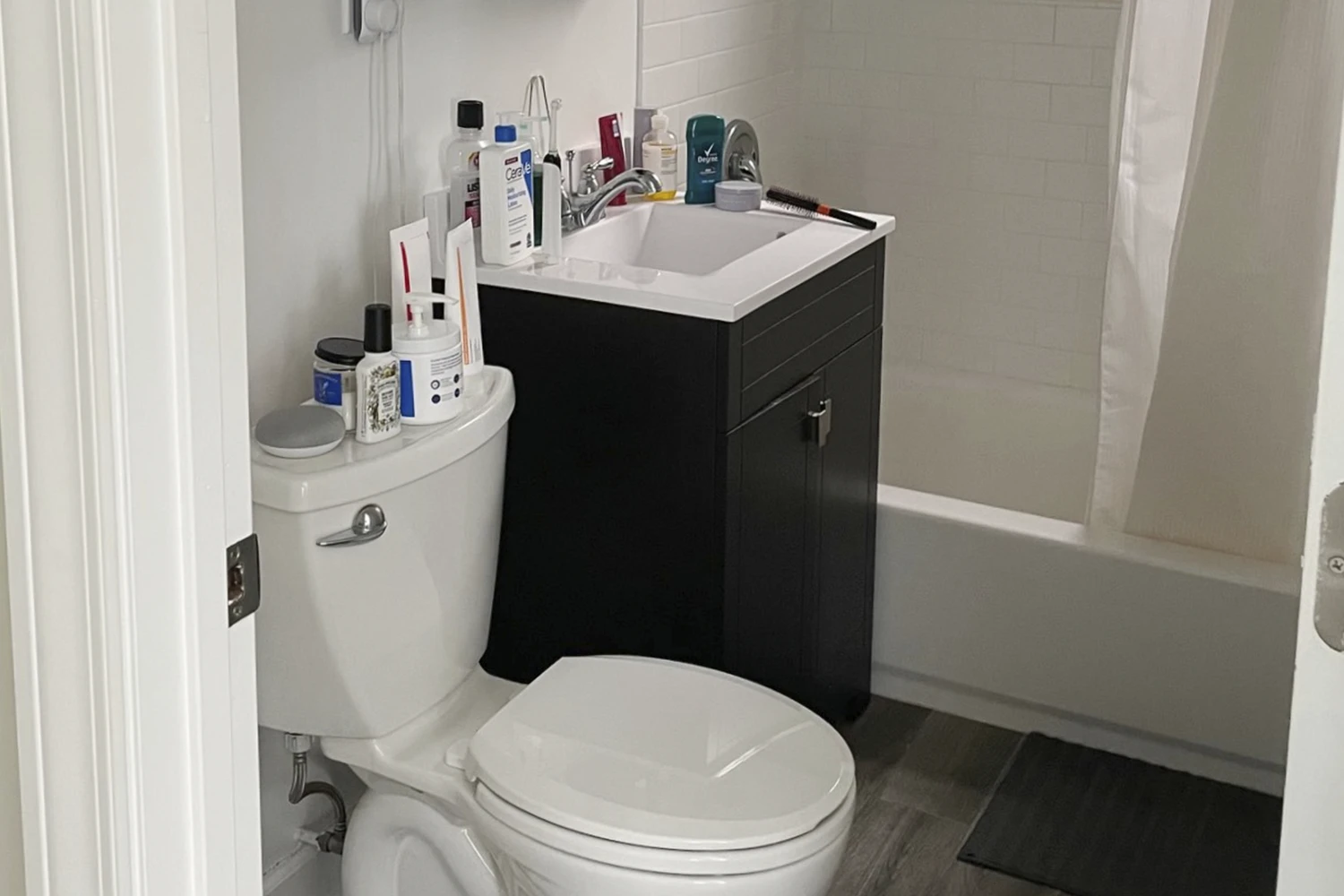 648.5 W Roscoe St Apt 2S, Chicago IL properties 646-48-w-roscoe-chicago-il-60657-lake-view 648-5-2s   