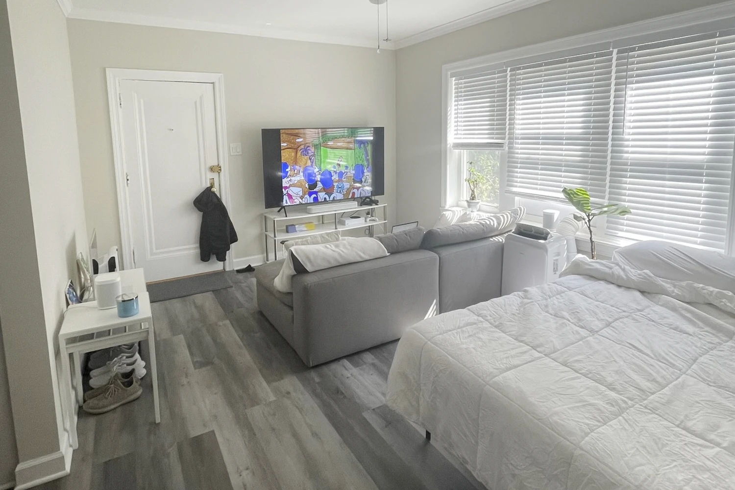 648.5 W Roscoe St Apt 2S, Chicago IL properties 646-48-w-roscoe-chicago-il-60657-lake-view 648-5-2s   