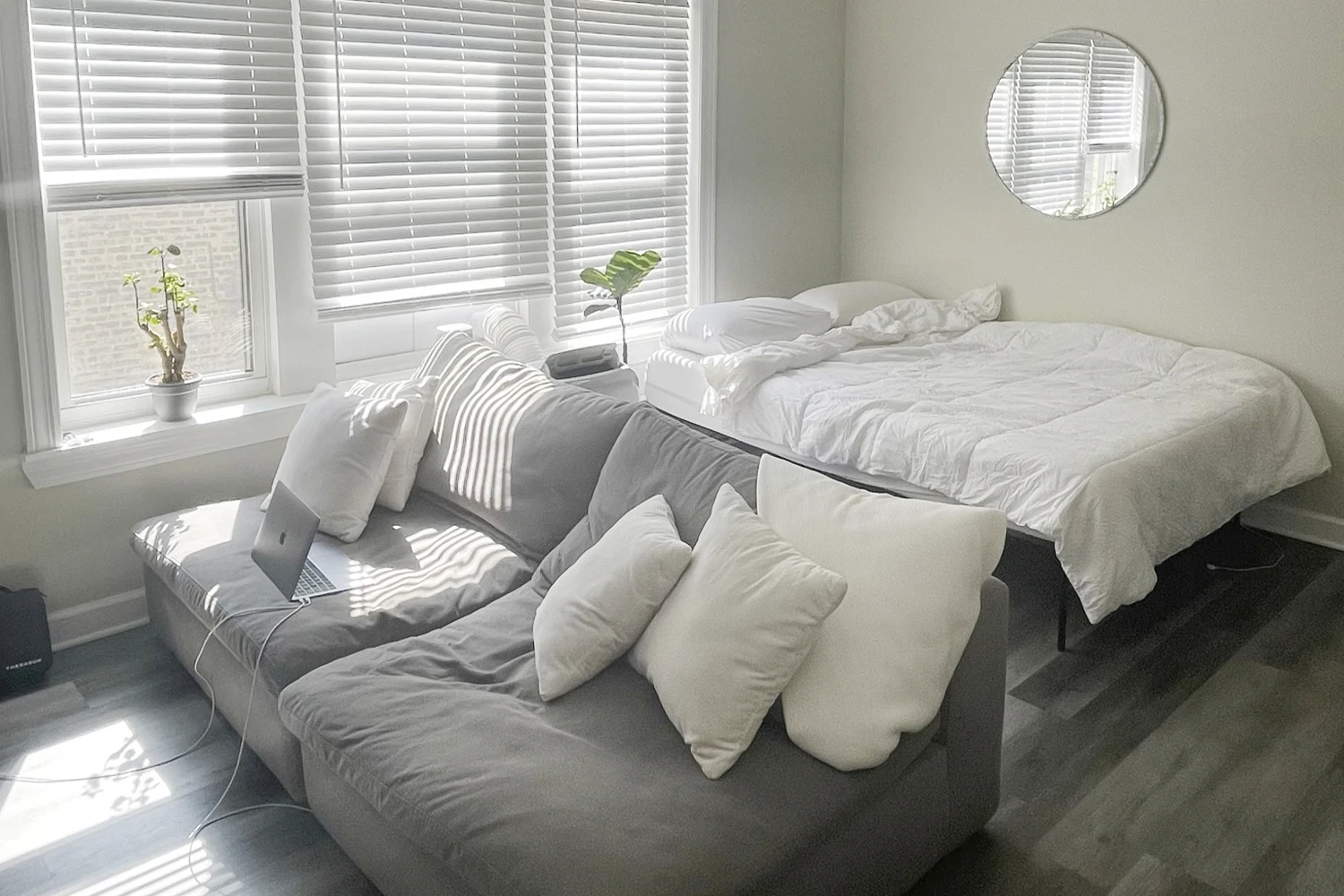 648.5 W Roscoe St Apt 2S, Chicago IL properties 646-48-w-roscoe-chicago-il-60657-lake-view 648-5-2s   