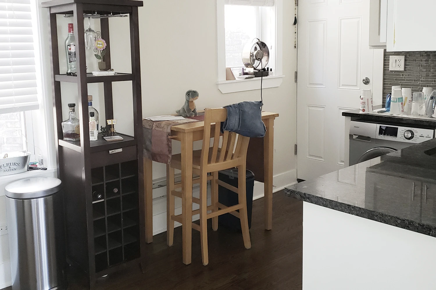 648.5 W Roscoe St Apt 3S, Chicago IL properties 646-48-w-roscoe-chicago-il-60657-lake-view 648-5-3s