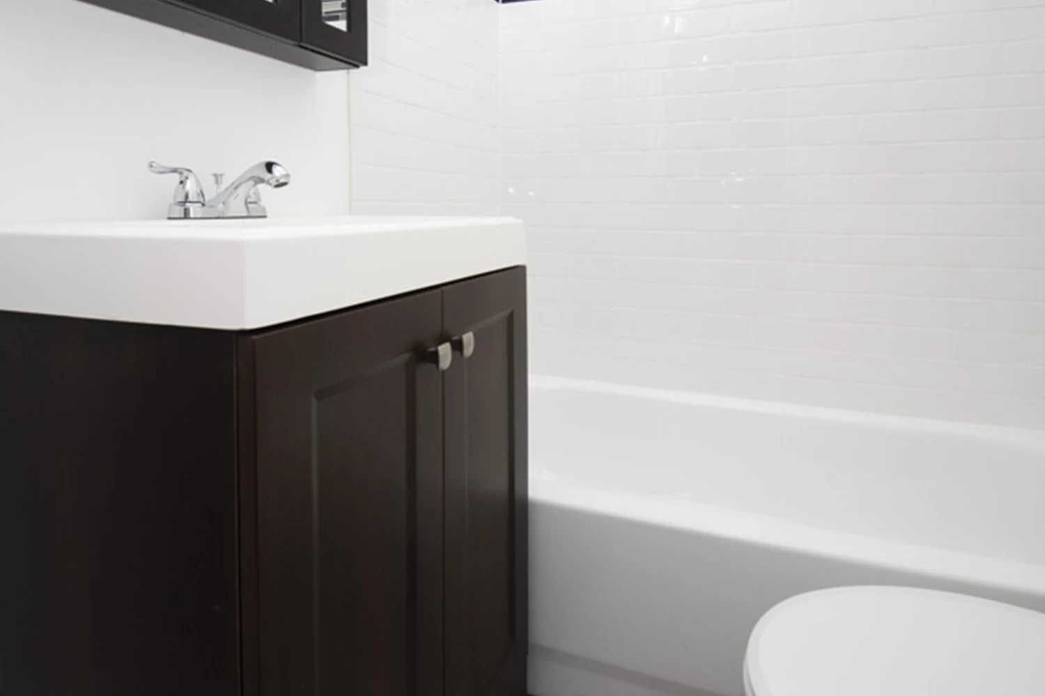 648.5 W Roscoe St Apt GD, Chicago IL properties 646-48-w-roscoe-chicago-il-60657-lake-view 648-5-gd